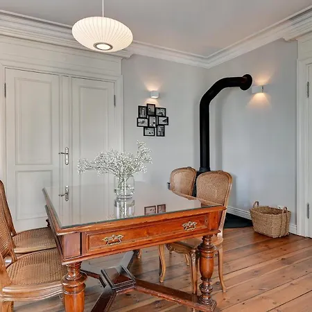 Jagielly By Downtown *