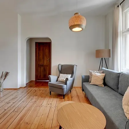 Jagielly By Downtown