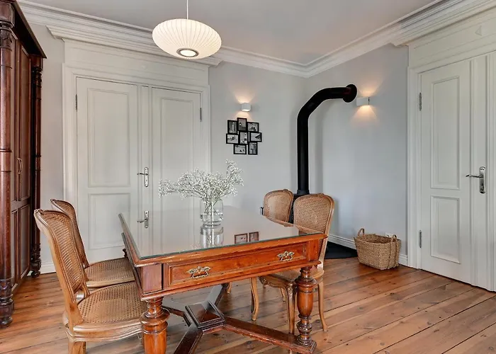 Jagielly By Downtown *